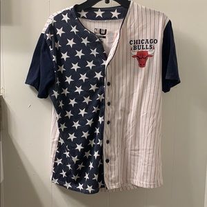 Chicago Bulls button up